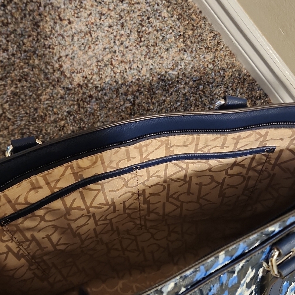 Calvin KLEIN Stylish Blue Patterned Tote Bag - Picture 8 of 9
